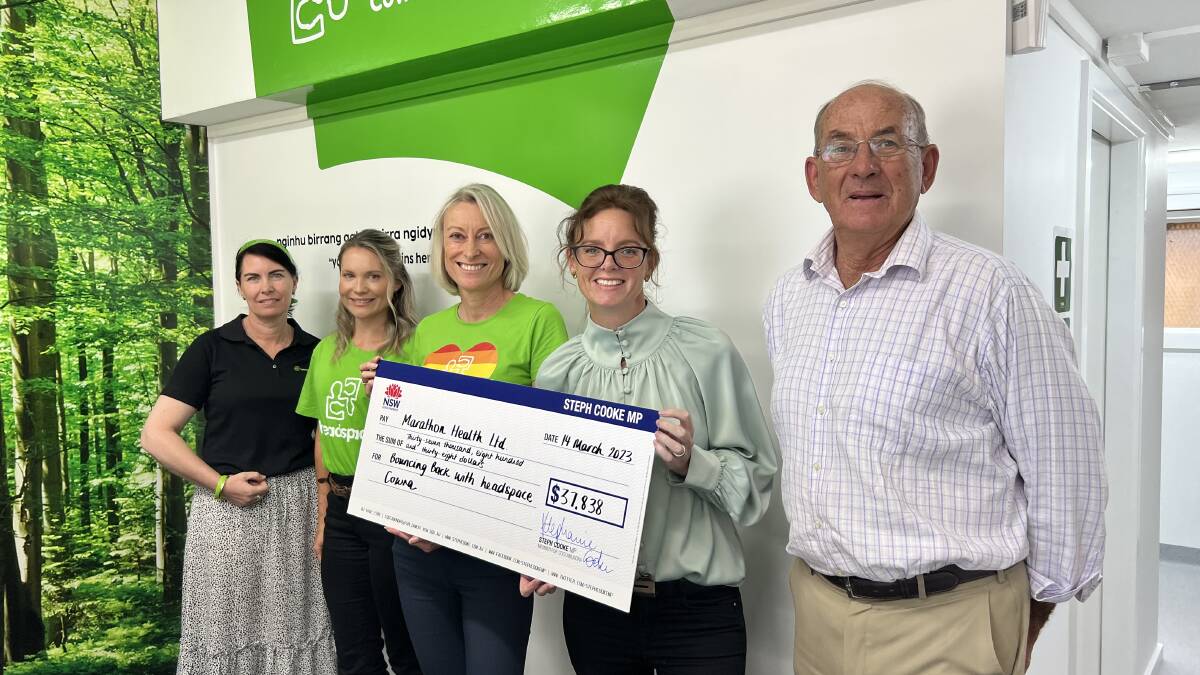 Steph Cooke at headspace Cowra with staff Sim Sly, Suzie Sims and Jen Duggan and Cowra Shire Council Mayor Cr Bill West