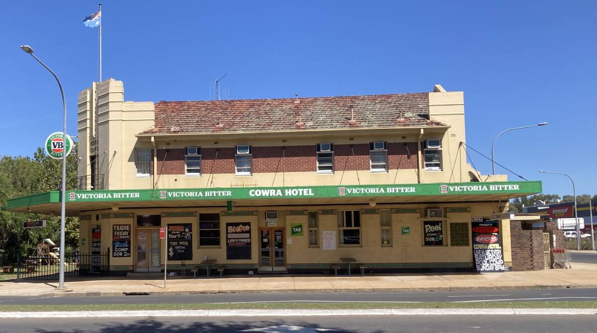 The Cowra Hotel at 2 Kendal Street.